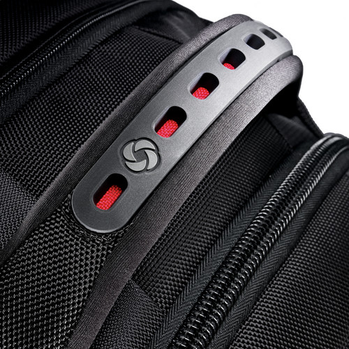 Samsonite Tectonic 17